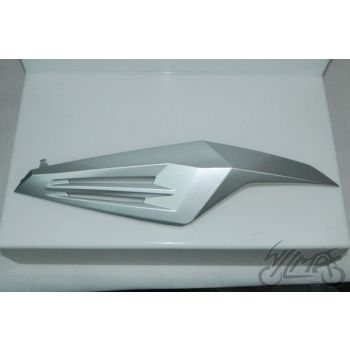 KATE, TAGUMINE ALUMINE ISTE HÕBE VASAK